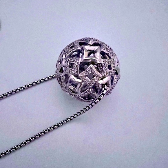 David Yurman Diamond Quatrefoil Ball Pendant Necklace - Picture 8 of 13